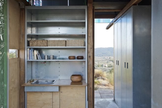 Olive Tree House by Eva Sopéoglou, Halkidiki house, Halkidiki summer house, prefabricated summer retreat, prefab Greek home, prefab summer home, METALSO in prefab homes,