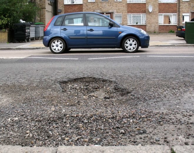 Infrastructure, failing infrastructure, pothole, potholes, road, roads, asphalt, self-healing, self-healing asphalt, concrete, self-healing concrete, self-healing materials, Erik Schlangen