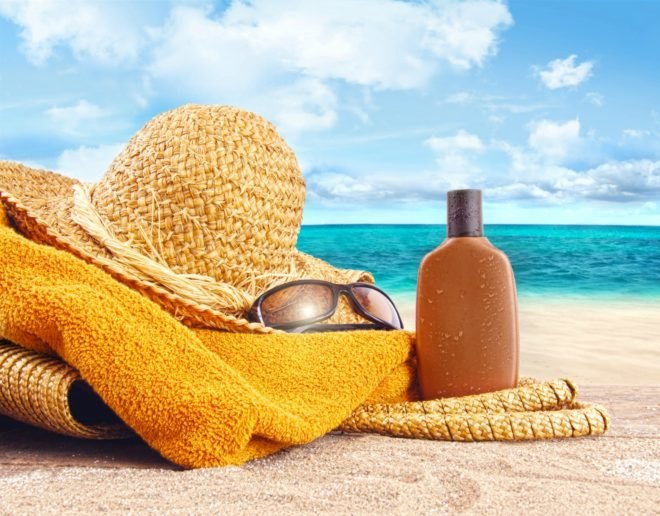 Sunscreen, Environmental Working Group, report, health, worrisome ingredients, misleading