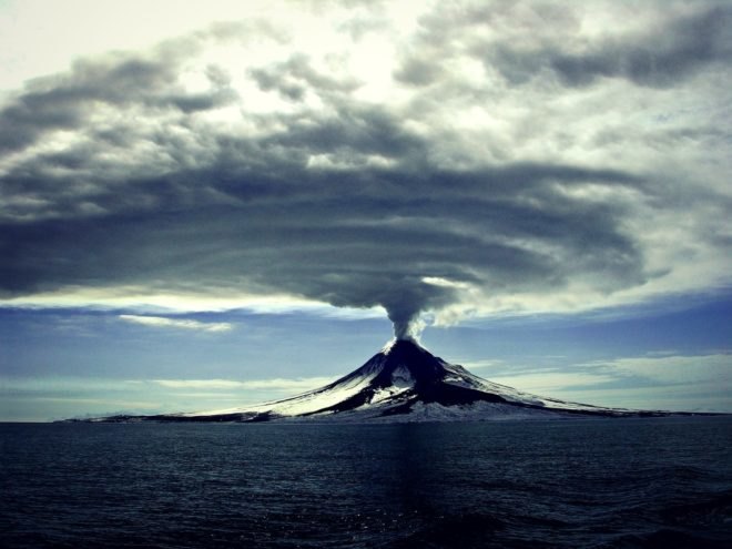 Bogoslaf, volcano eruption, Alaska, code red, aviation,