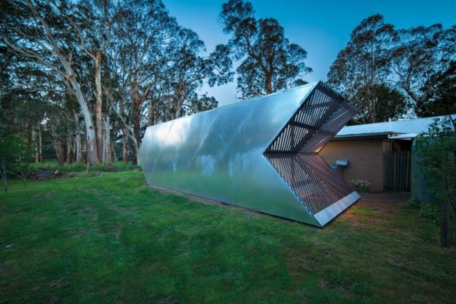 PH Architects, Nervegna Reed Architecture, Arrow Studio, art studio australia, australian architecture, art gallery design, arrow art gallery, Hanging Rock in Victoria, victoria art gallery, art studio hanging rock, timber art gallery, timber building material, green buildings, art buildings, mirrored buildings, brick veneer, garden shed, garden art gallery