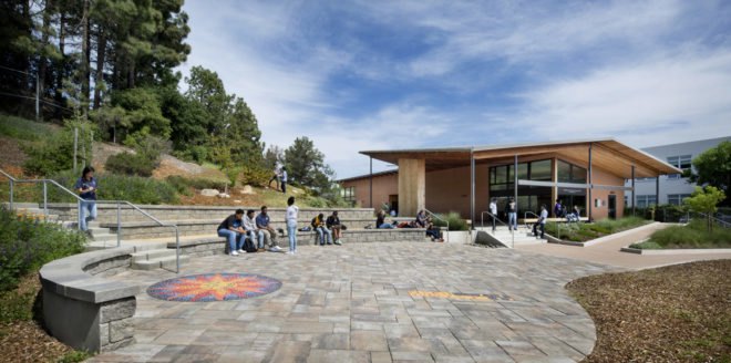 Center for Environmental Studies (CES), Bishop O’Dowd high school, California, green classroom, green school, LEED Platinum, Zero Net Energy, Siegel & Strain Architects, green architecture, rainwater harvesting, natural materials, recycled materials, double glazing, solar gain