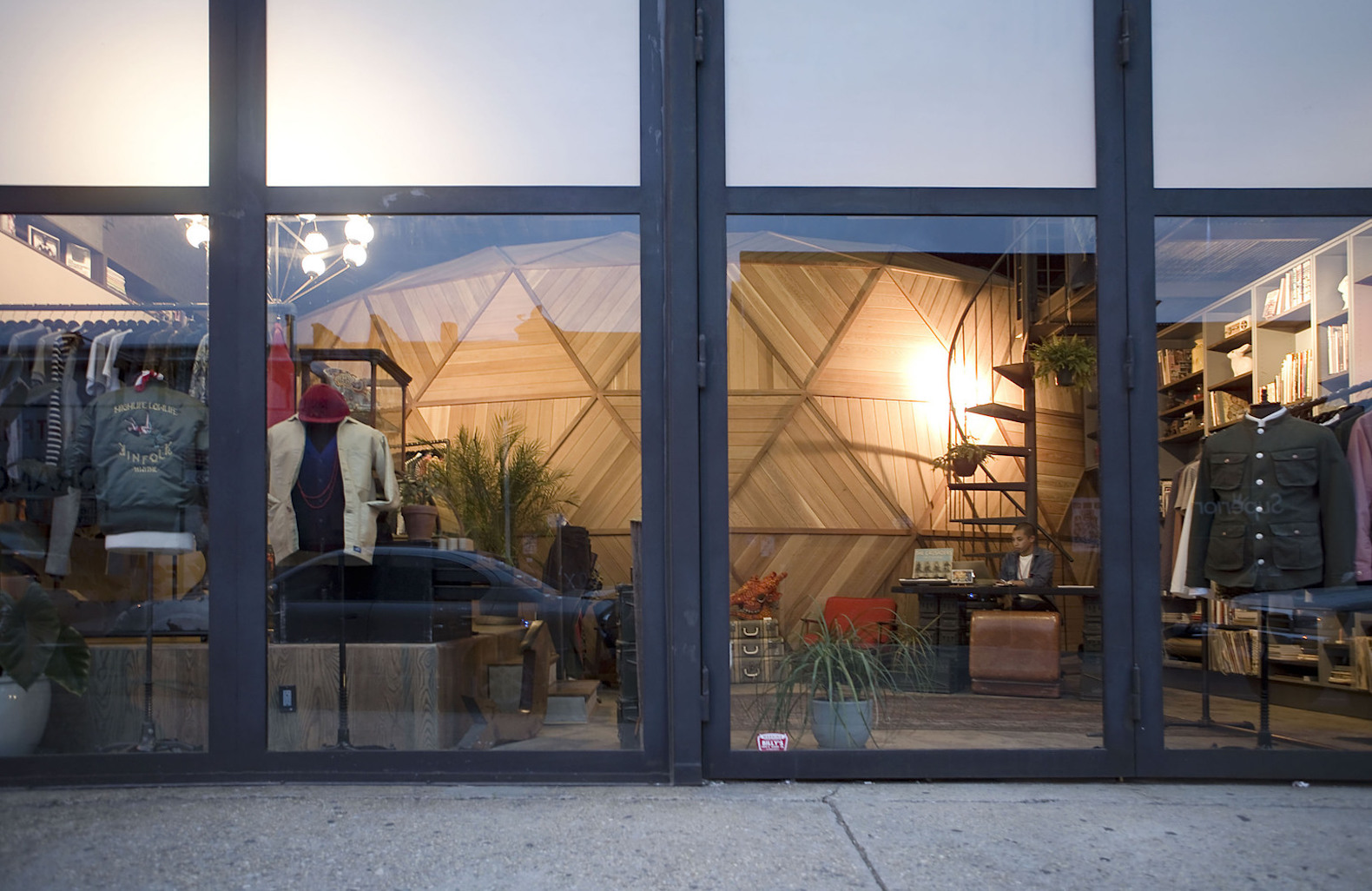 Kinfolk 94 by Berg Design Architecture, Kinfolk Williamsburg, Kinfolk 94 architecture, Kinfolk architecture, Kinfolk on Wythe Avenue, Kinfolk and Buckminster Fuller, timber geodesic dome, timber geodesic shell,