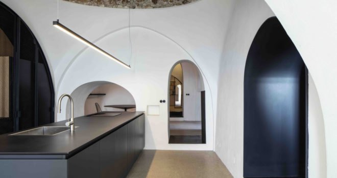 Modern Cave, Pitsou Kedem Architects, cave, Israel, vaulted ceilings, green renovation, natural light, renovated interior, green interior