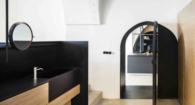 Modern Cave, Pitsou Kedem Architects, cave, Israel, vaulted ceilings, green renovation, natural light, renovated interior, green interior