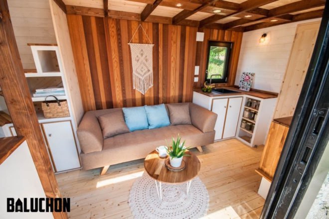 Ostara by Baluchon, Baluchon tiny house builder, France tiny house, Toulouse tiny house, French style tiny house, rustic tiny house, Ostara tiny house, tiny house on horse farm,