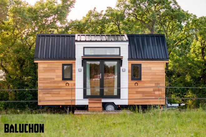 Ostara by Baluchon, Baluchon tiny house builder, France tiny house, Toulouse tiny house, French style tiny house, rustic tiny house, Ostara tiny house, tiny house on horse farm,