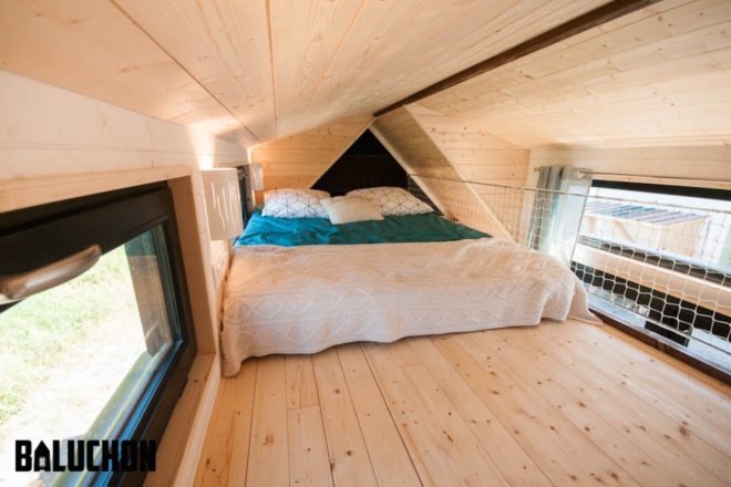 Ostara by Baluchon, Baluchon tiny house builder, France tiny house, Toulouse tiny house, French style tiny house, rustic tiny house, Ostara tiny house, tiny house on horse farm,