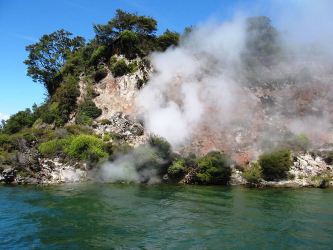 Pink and White Terraces, Lake Rotomahana, New Zealand, natural wonder, natural wonders, eighth natural wonder of the world, nature, environment, cartography, volcano, volcanic eruption, Mount Tarawera