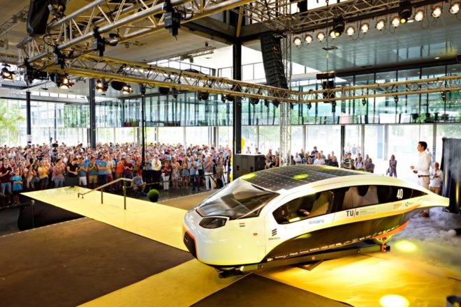 Eindhoven University of Technology, TU/e, solar-powered, car, vehicle, Stella Vie, solar car, clean energy, renewable energy,