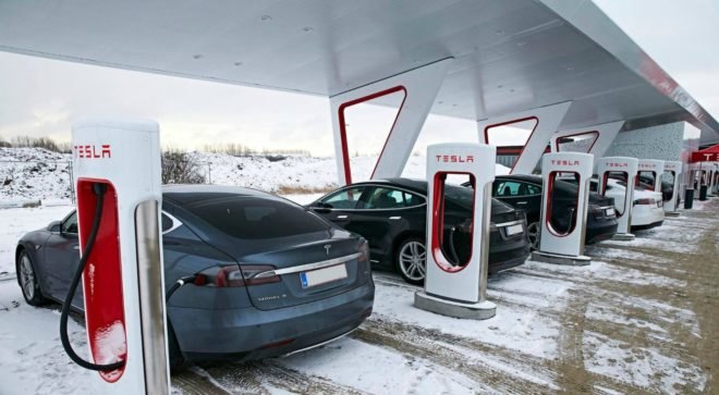 Tesla, Supercharger station, Elon Musk, electric, electric vehicle, electric grid, off grid,