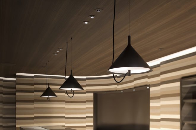 à tes souhaits!, à tes souhaits! Kichijoji, à tes souhaits design by nendo, nendo store design, nendo interior design, modern ice cream shop, contemporary patisserie design, Japanese patisserie interior design, contemporary earth walls, earth walls in retail