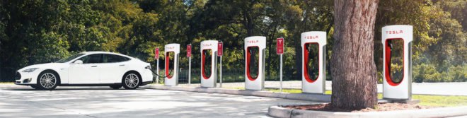Tesla, Supercharger station, Elon Musk, electric, electric vehicle, electric grid, off grid,