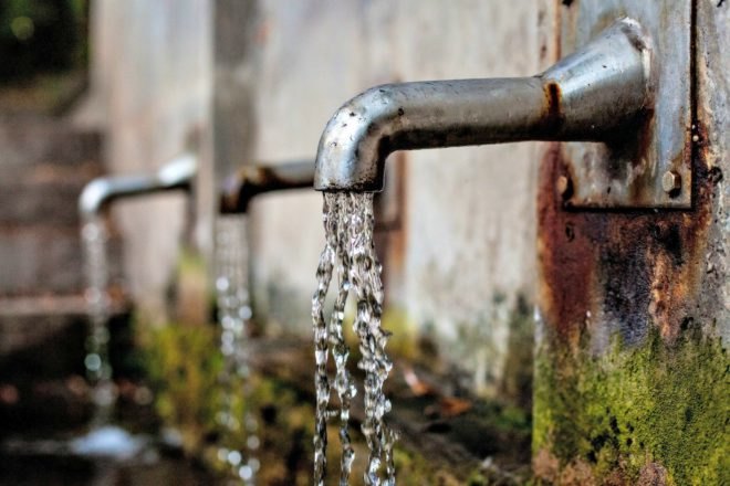 chicago water, chicago lead, lead in US water, dangerous lead, toxic water, lead in water, lead in drinking water, EPA, lead contamination, Chicago, drinking fountains, WBEZ, toxicity,