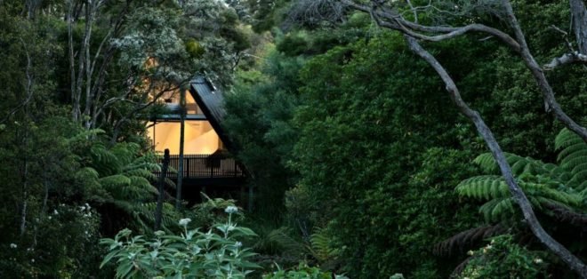 Chris Tate, Tent House, Waiheke Island tent house, Waiheke Island architecture, Waiheke Island retreats, off grid retreats, glamping new zealand, tent house new zealand, rustic living, off grid living, new zealand off grid, glamping new zealand, glamping retreats, glamping tents,