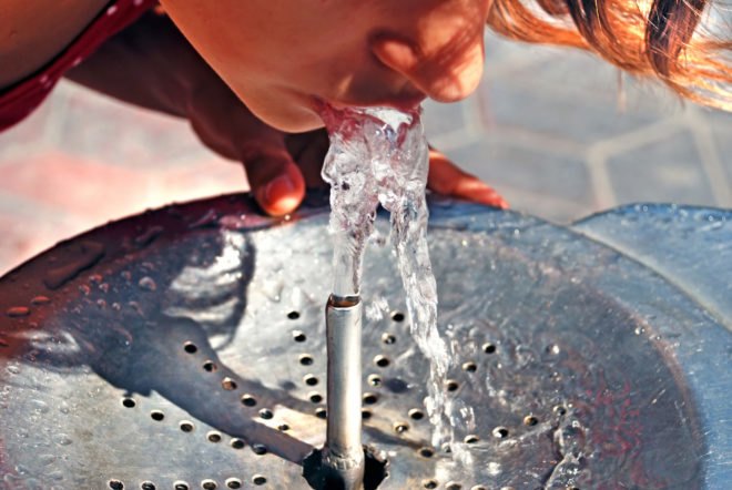 chicago water, chicago lead, lead in US water, dangerous lead, toxic water, lead in water, lead in drinking water, EPA, lead contamination, Chicago, drinking fountains, WBEZ, toxicity,