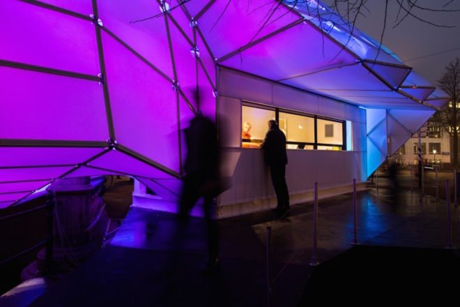 UNStudio and MDT-tex, Amsterdam Light Festival 2017, biomimetic pavilion design, Eye_Beacon in Amsterdam, Eye_Beacon by UNStudio and MDT-tex, Eye_Beacon light pavilion, Amstel River art, LED art sculpture, biomimicry in light installations