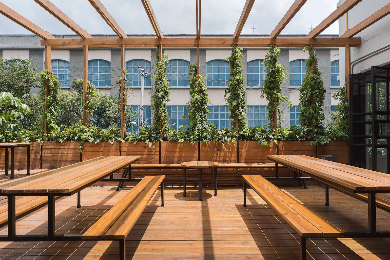 Guateque by Estudio Atemporal, Guateque Mexico City, Guateque co-working space, contemporary co-working spaces, co working spaces adaptive reuse, Mexico City co-working spaces, co-working spaces in old factories, industrial factory adaptive reuse