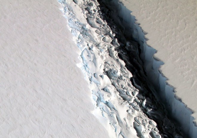 Larsen C, Larsen C ice shelf, Larsen C calving, calving, calved, iceberg, icebergs, A68, Antarctica, Antarctic ice shelf, Antarctic iceberg, environment, ice, Project Midas