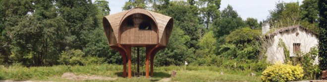 Le Haut Perche by Studio Weave, Le Haut Perché for Bordeaux, Refuges Périurbains, Le Haut Perché Refuges Périurbains, Le Haut Perché, off grid shelter Bordeaux, Bordeaux urban hiking, Bordeaux pedestrian pathway countryside