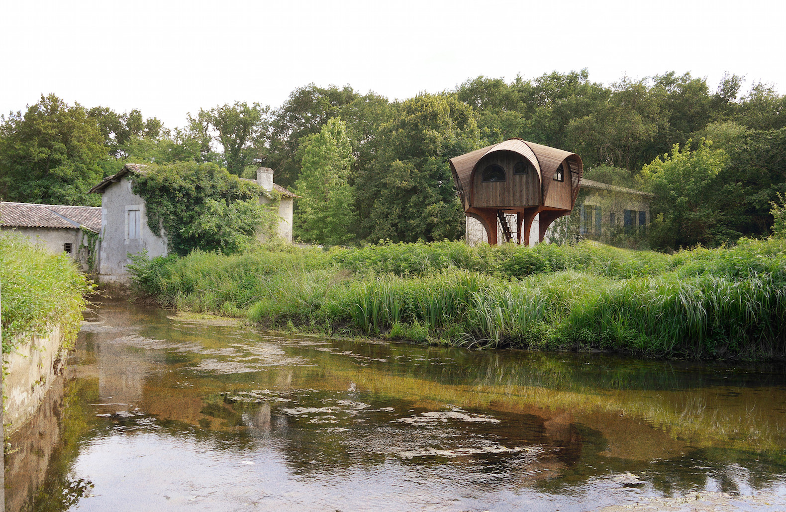 Le Haut Perche by Studio Weave, Le Haut Perché for Bordeaux, Refuges Périurbains, Le Haut Perché Refuges Périurbains, Le Haut Perché, off grid shelter Bordeaux, Bordeaux urban hiking, Bordeaux pedestrian pathway countryside
