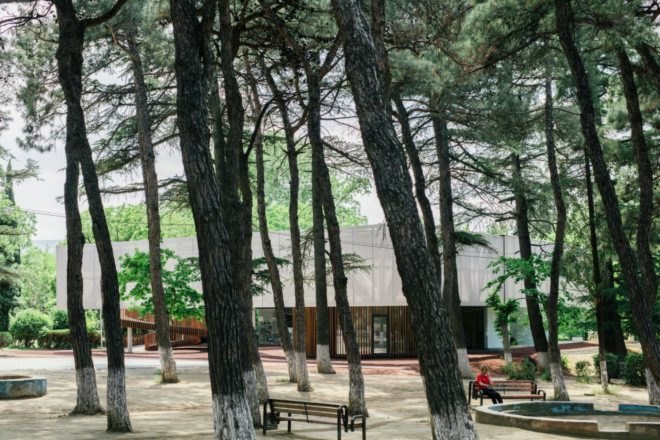 Mediathek, Laboratory of Architecture #3, Tbilisi library, multimedia library, library design, library architecture, wooden staircase, spiral staircase, architecture, wooden building materials, cantilevered buildings, rectangular buildings, library in Tbilisi, childrens library