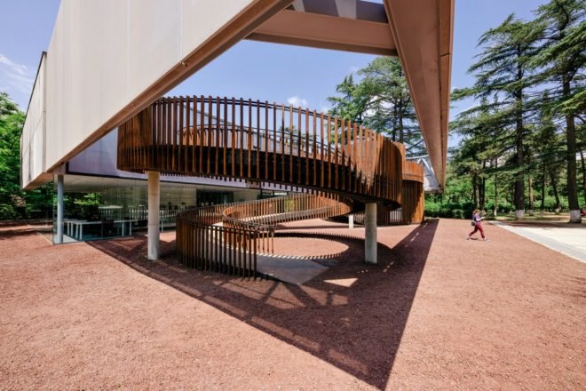Mediathek, Laboratory of Architecture #3, Tbilisi library, multimedia library, library design, library architecture, wooden staircase, spiral staircase, architecture, wooden building materials, cantilevered buildings, rectangular buildings, library in Tbilisi, childrens library