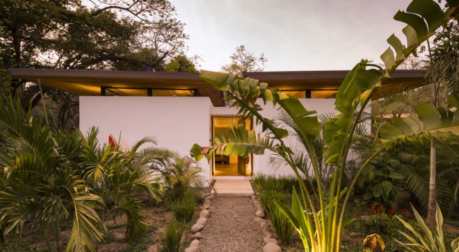 Nalu Hotel, eco-resort, Costa Rica, Studio Saxe, pavilion, recycled teak, yoga resort, yoga, green architecture, recycled building materials, pergola, sustainable hotel