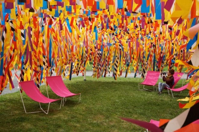 Vertical Line Garden, Vertical Line Garden by BACKOFFICE, Vertical Line Garden 2017, Vertical Line Garden Quebec, Vertical Line Garden International Garden Festival, International Garden Festival art, International Garden Festival 2017 Quebec, kinetic art installation, Les Jardins de Métis pavilion