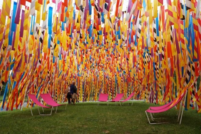 Vertical Line Garden, Vertical Line Garden by BACKOFFICE, Vertical Line Garden 2017, Vertical Line Garden Quebec, Vertical Line Garden International Garden Festival, International Garden Festival art, International Garden Festival 2017 Quebec, kinetic art installation, Les Jardins de Métis pavilion