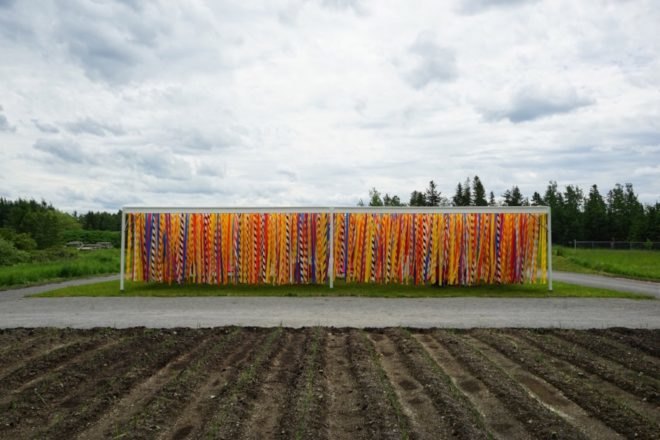 Vertical Line Garden, Vertical Line Garden by BACKOFFICE, Vertical Line Garden 2017, Vertical Line Garden Quebec, Vertical Line Garden International Garden Festival, International Garden Festival art, International Garden Festival 2017 Quebec, kinetic art installation, Les Jardins de Métis pavilion