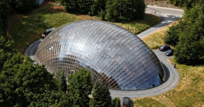 Walloon Branch of Reproduction Forestry Material, SAMYN and PARTNERS, dome, Belgium, reinforced concrete, glass, green architecture, geodesic dome