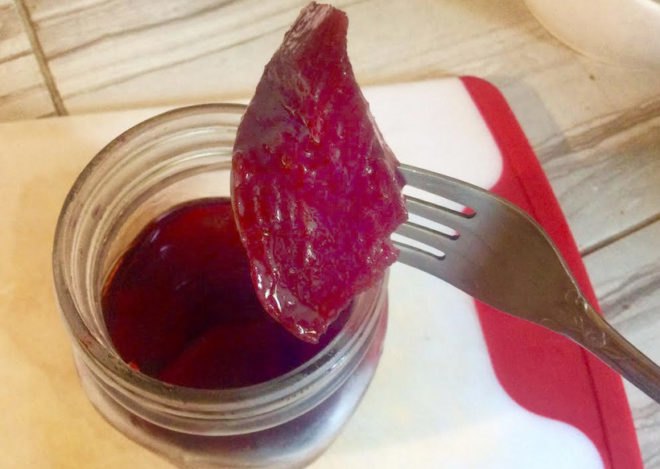 beets, pickled beets, dyeing with pickled beets, beet dye