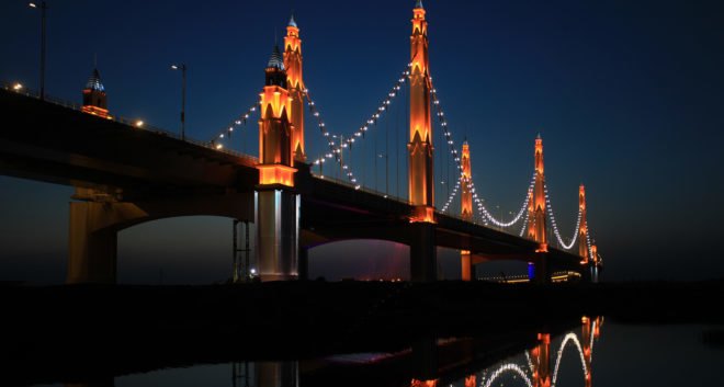Binhe Yellow River Bridge, Philips lighting, LED lights, green lighting, Philips Color Kinetics technology, China