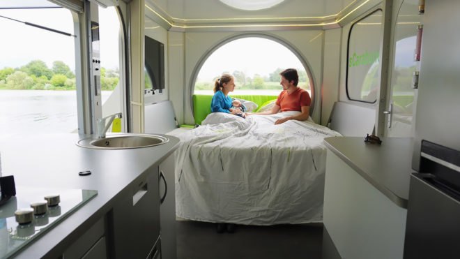 Green Cat Technologies, sCarabane, sCarabane by Green Cat Technologies, caravan, caravans, rotate, rotating, folding, foldable, clean technology, renewable technology, renewable energy, clean energy, solar power, solar energy, solar concentrator, wind power, wind energy, wind turbine