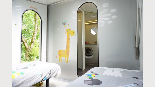 Green Cat Technologies, sCarabane, sCarabane by Green Cat Technologies, caravan, caravans, rotate, rotating, folding, foldable, clean technology, renewable technology, renewable energy, clean energy, solar power, solar energy, solar concentrator, wind power, wind energy, wind turbine