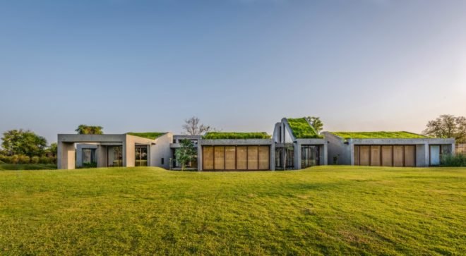 MISA ARCHITECTS, Outhouse, Vansajada, India, bamboo curtains, indian architecture, home design, green home design, green rooftops, homes with green roofs, installing green roofs, concrete homes, brutalist architecture, homes in India, interior design, water collection systems,
