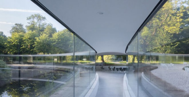 Vijversburg visitor center, visitor center, the Netherlands, Studio Maks, Junya Ishigami + Associates, green architecture, curved glass, glass facade, parkland