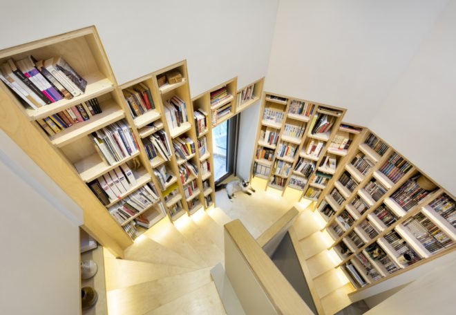 Simple House by Moon Hoon, Moon Hoon architecture, Moon Hoon custom house, Moon Hoon Jeju Island architecture, Simple House on Jeju Island, board formed concrete home, concrete house Jeju Island
