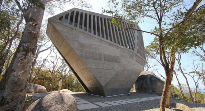 Sunset Chapel, Bunker Arquitectura, concrete, chapel, Mexico, green architecture, natural light, granite, religious architecture
