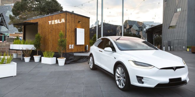 Tesla, Tesla Tiny House, Australia, tiny house, tiny houses, tiny home, tiny homes, Model X, Tesla Model X, timber, renewable energy, renewable technology, clean technology, solar, solar power, solar energy, Powerwall, energy storage, design, mobile design studio