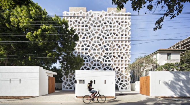 Tudor apartments, Urko Sánchez Architects, green facade, natural ventilation, Kenya, green architecture, minimize heat gain, terraces, green patio, panoramic views, natural light