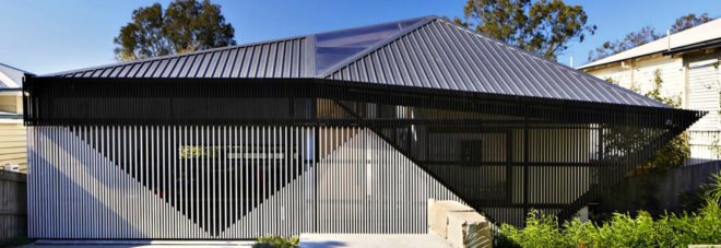 Bureau Proberts, Bardon House, sloping homes, homes built on slopes, angular homes, architecture, australian architecture, black homes, contemporary architecture, natural light, home design, interior design,