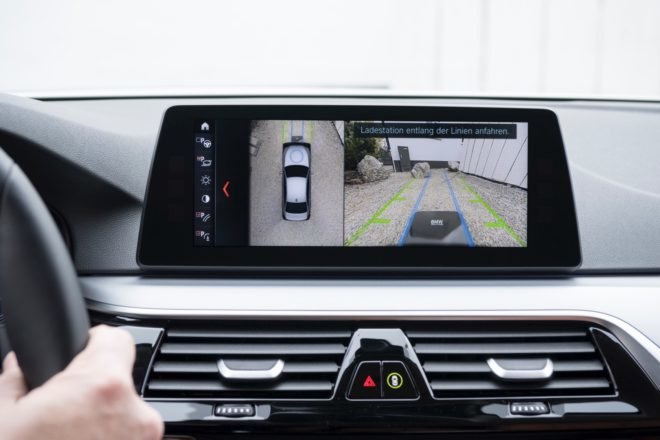 bmw, bmw 530e iperformance, wireless charging, bmw wireless charging, electric car, electric charger, wireless recharging, green car, plug-in hybrid, bmw i3, bmw i8, green transportation