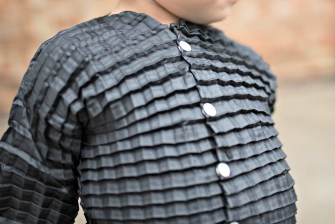 Petit Pli, James Dyson award, Origami, clothing that grows with kids, sustainable design, sustainable fashion, fashion industry, recycling,