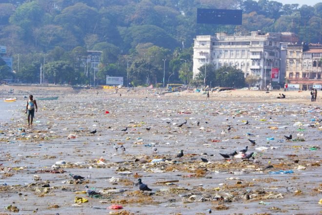 Plastic, plastics, microplastic, microplastics, plastic fibers, plastic fibres, tap water, sink, water, water issues, pollution, plastic pollution, pollution
