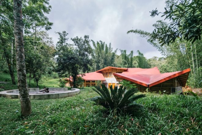 Proyecto Cafeína, Tosepankali Hostel, eco hostel, eco hotels, eco hostel mexico, eco hostel tosepankali, hotel design, off grid hostels, off grid mexico lodgings, bamboo buildings, Bahareque, bamboo materials, bamboo buildings, locally-sourced materials, Nahuatl community mexico,