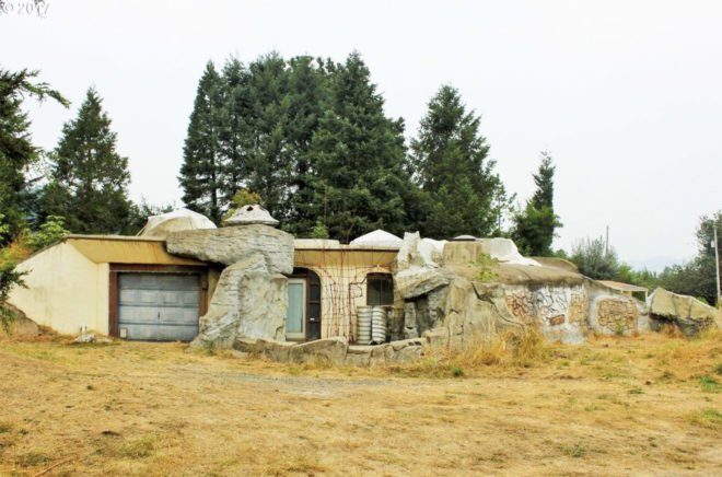 Nolan Scheid, Nolie Scheid, dome homes, concrete lord of the rings home, odd architecture, dome architecture, stone homes, off grid homes, dome homes for sale, oregon homes, domed architecture, off grid home design, natural light, lorrane home, oregon homes for sale, reclaimed wood flooring