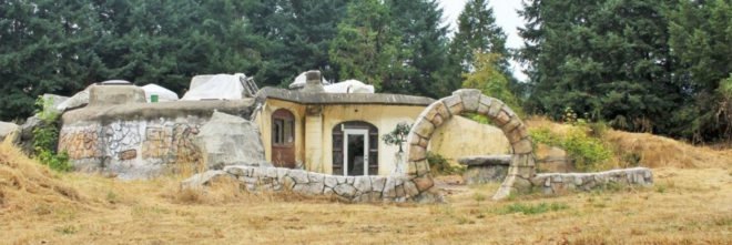 Nolan Scheid, Nolie Scheid, dome homes, concrete lord of the rings home, odd architecture, dome architecture, stone homes, off grid homes, dome homes for sale, oregon homes, domed architecture, off grid home design, natural light, lorrane home, oregon homes for sale, reclaimed wood flooring