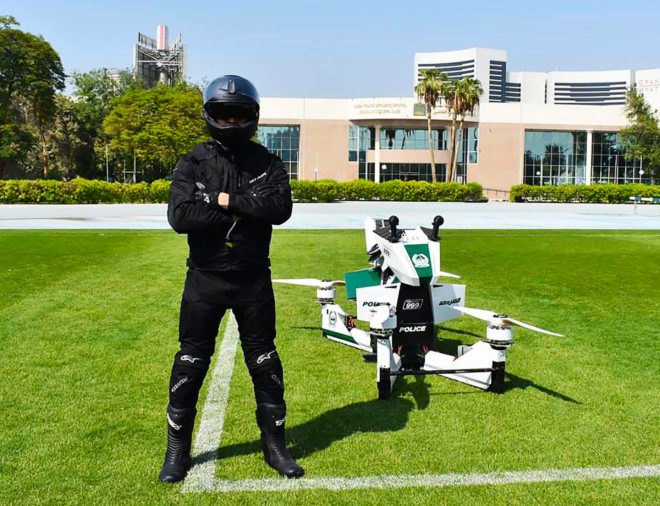 Dubai, Dubai Police, Hoversurf, Hoversurf Scorpion 3, hoverbike, hoverbikes, electric, electric hoverbike, electric hoverbikes, police, police force, police officer, police officers, law enforcement, vehicle, flying, fly